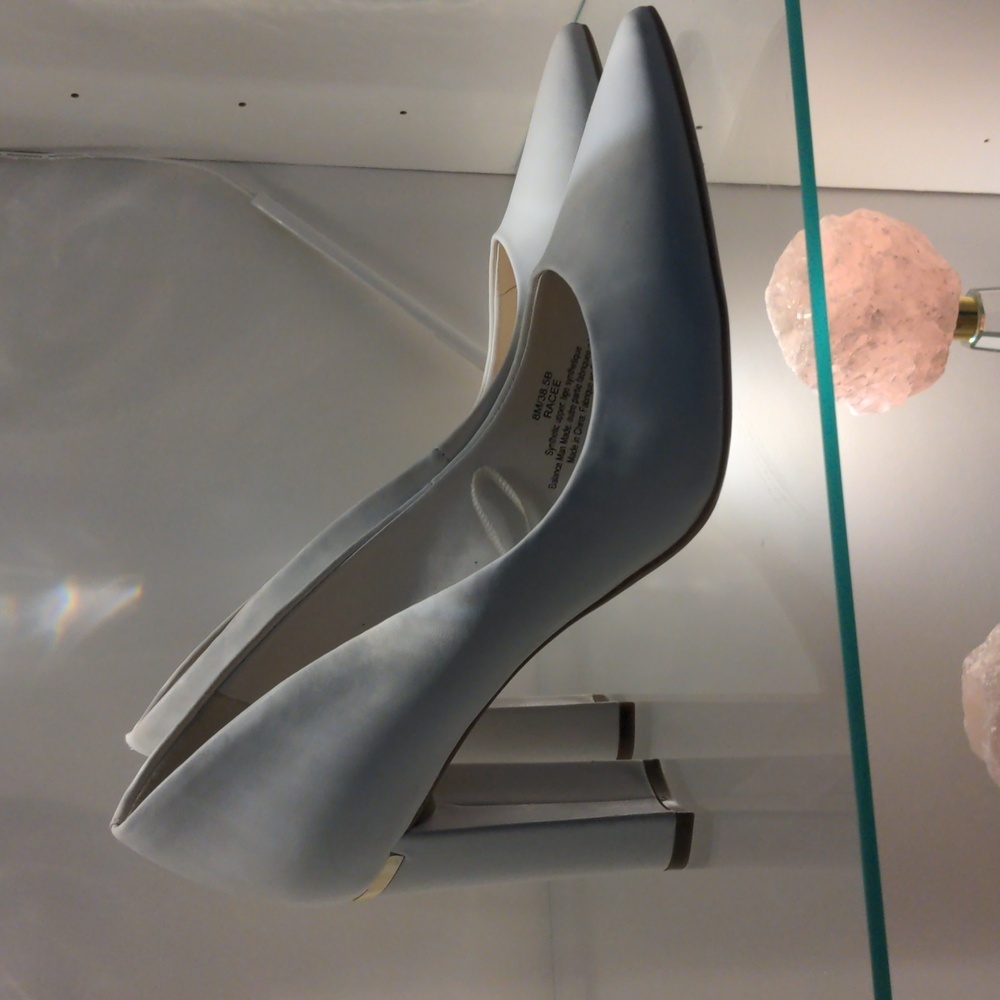 Andrew Marc New York White Women's Heels 8 Trendy Style